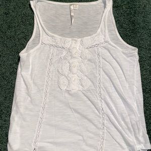 White LC Tank